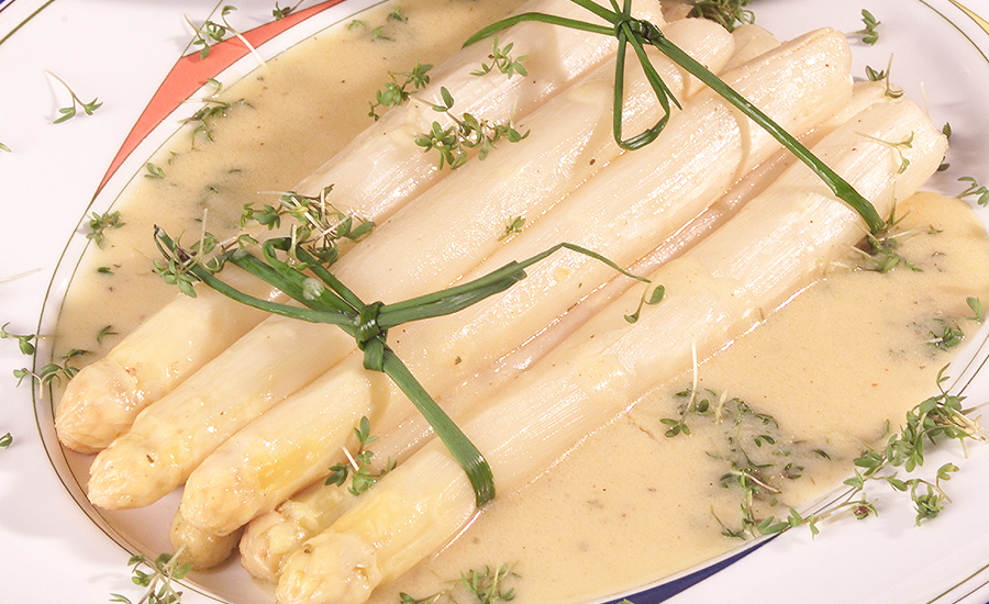 SPARGEL À LA WOB WOLFRAM ORTNER MIT QUITTENBRAND